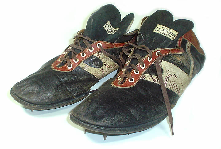 old style running shoes